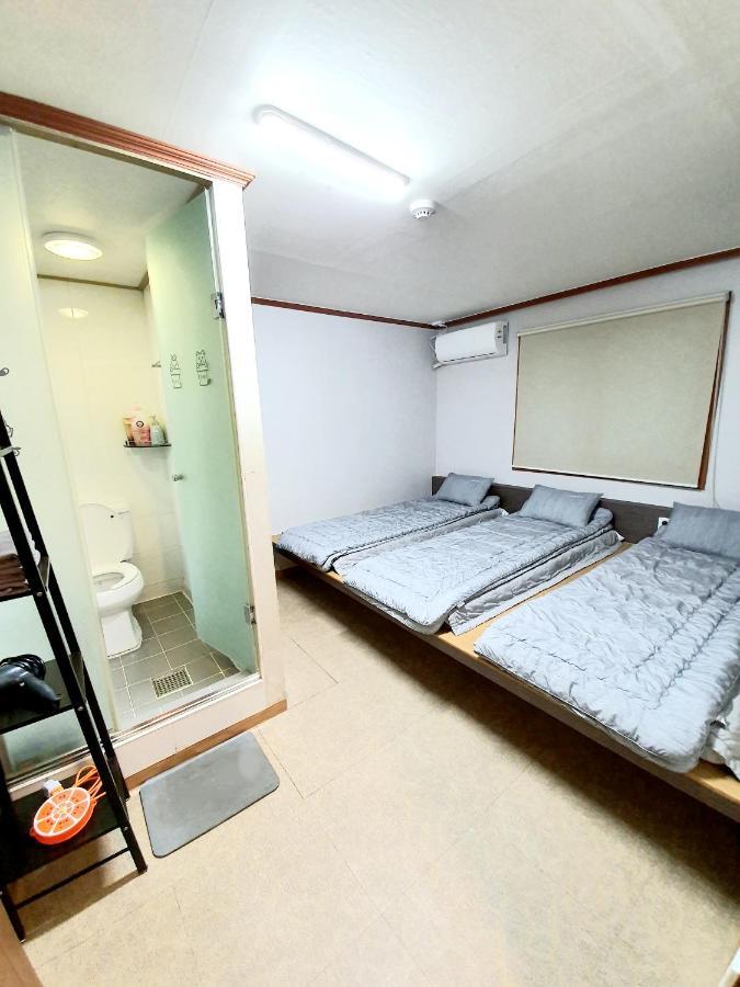 Twin Panda Guesthouse Seoul Eksteriør billede